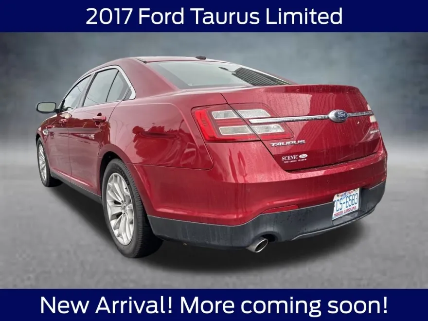 2017 Ford Taurus Limited photo 1