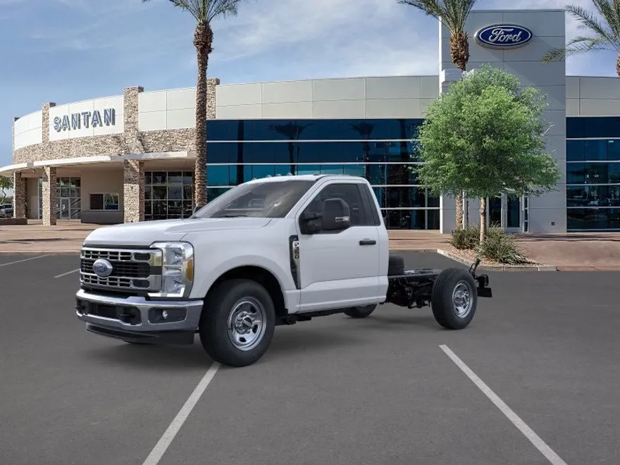 2025 Ford F-350 XL photo 1