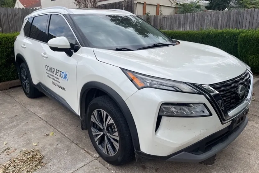 2021 Nissan Rogue SV photo 1