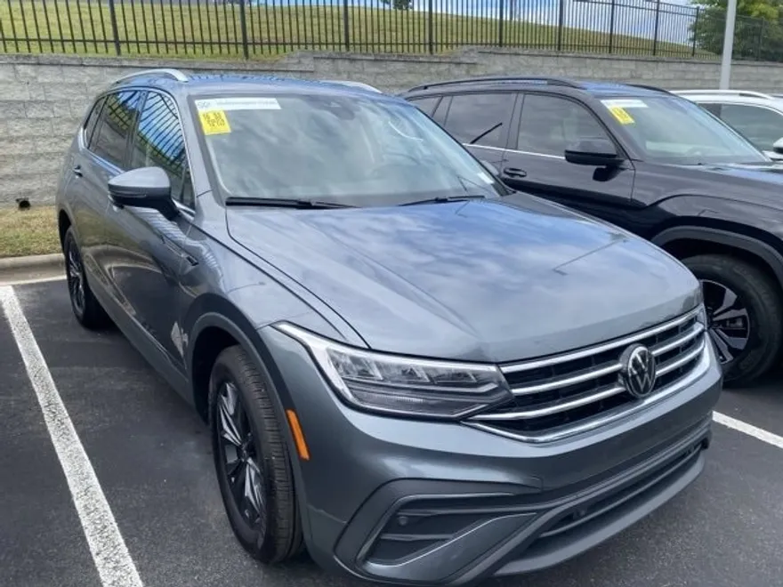2024 Volkswagen Tiguan SE Wolfsburg Edition photo 1