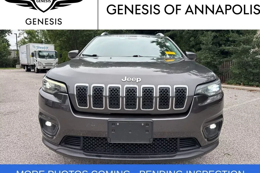 2019 Jeep Cherokee Latitude photo 1
