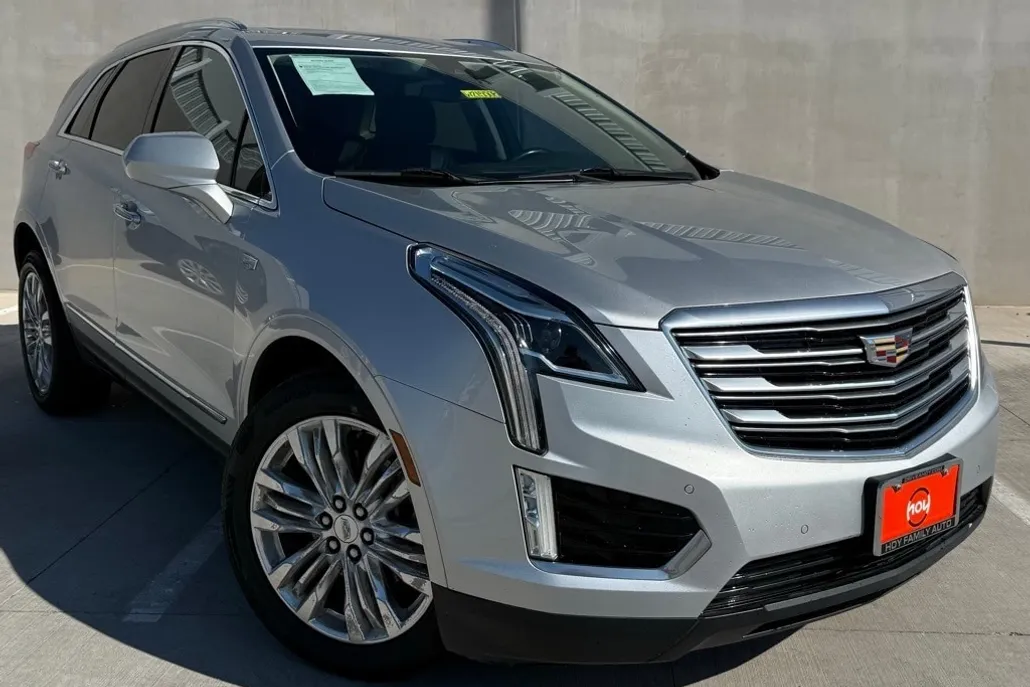 2018 Cadillac XT5 Premium Luxury photo 1