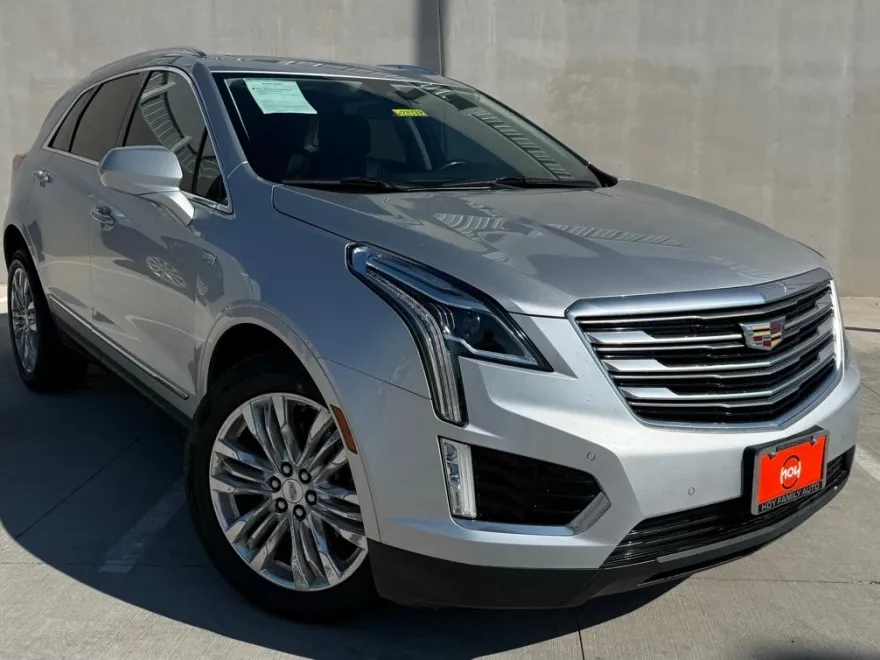 2018 Cadillac XT5 Premium Luxury photo 1