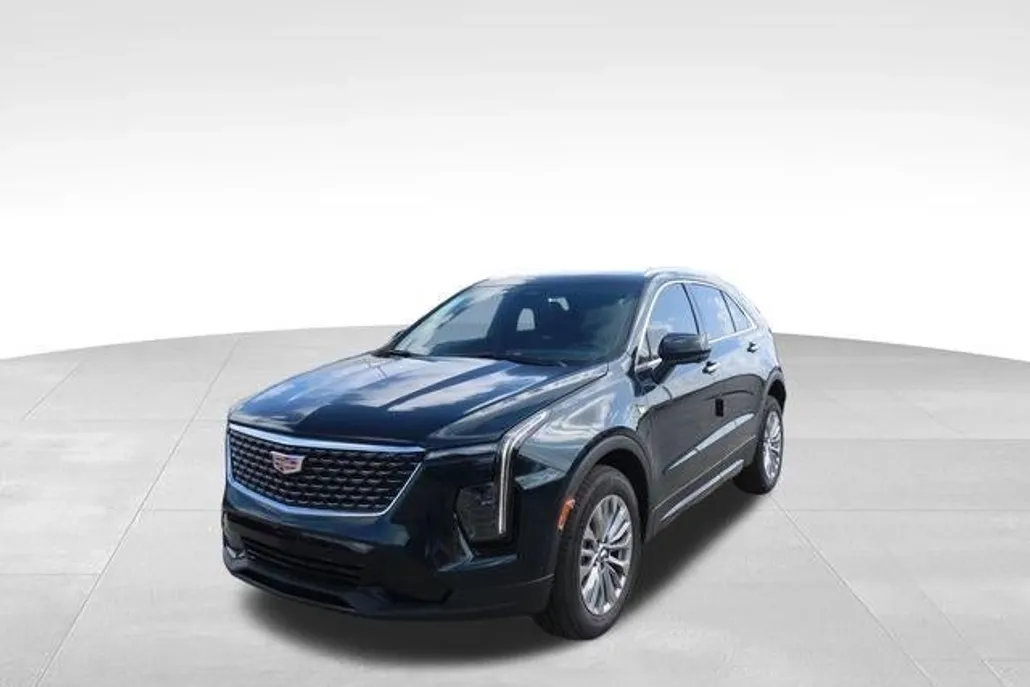 2025 Cadillac XT4 Premium Luxury photo 1