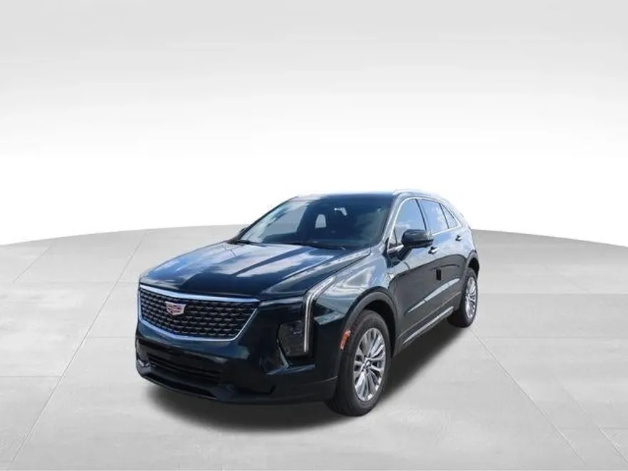2025 Cadillac XT4 Premium Luxury photo 1
