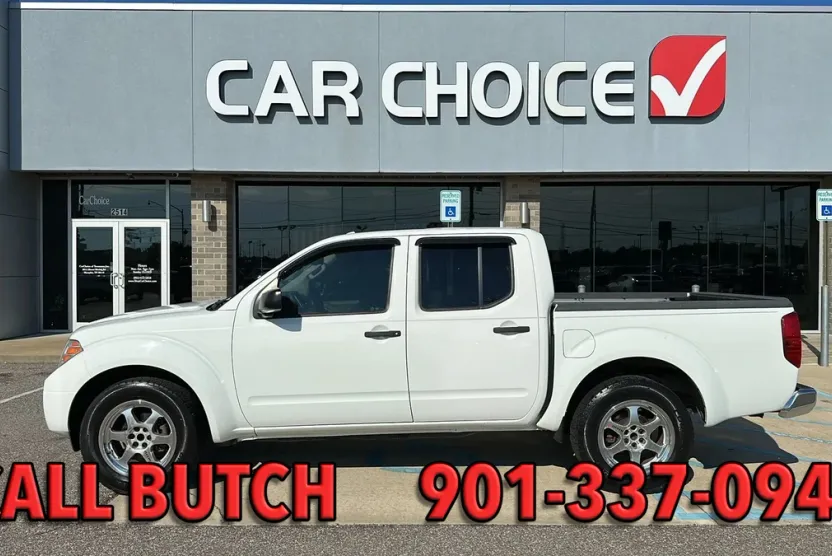 2014 Nissan Frontier Crew Cab SV photo 1