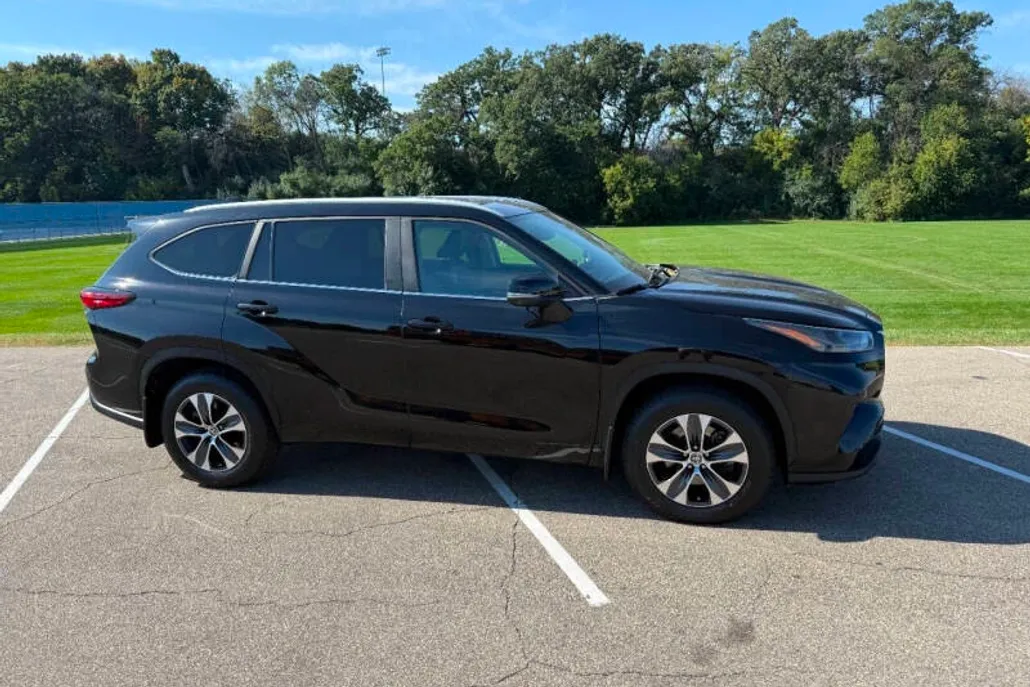 2023 Toyota Highlander Limited Platinum XLE XSE photo 1
