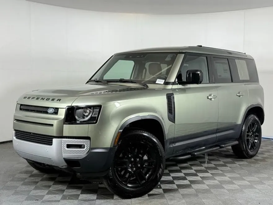2025 Land Rover Defender 110 S photo 1