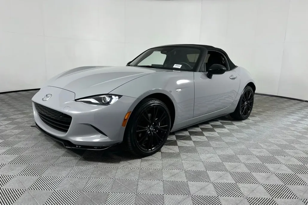 2024 Mazda MX-5 Miata Miata photo 1