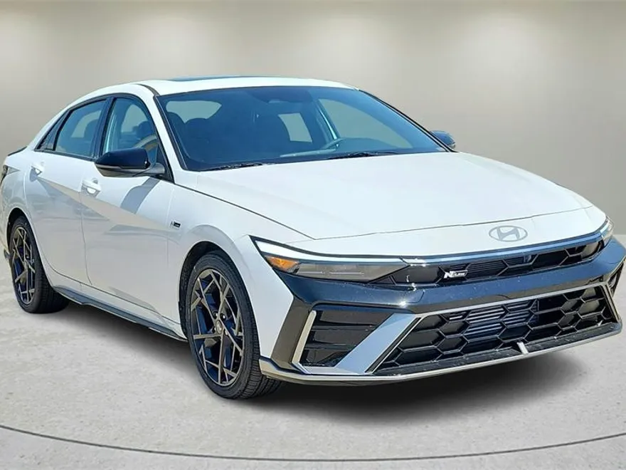2025 Hyundai Elantra N Line photo 1