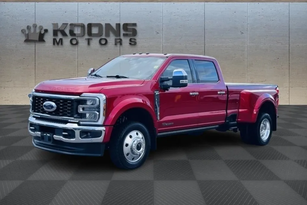 2024 Ford F-450 photo 1