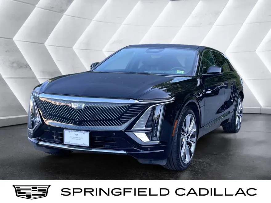 2024 Cadillac Lyriq Luxury photo 1