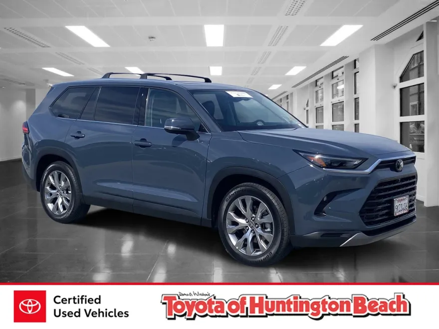2024 Toyota Grand Highlander Limited photo 1