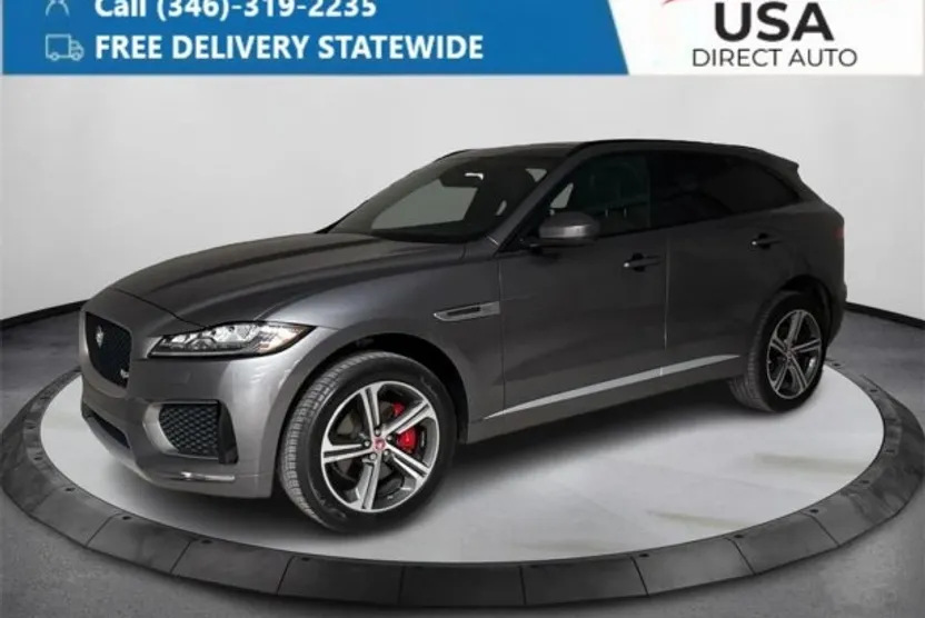 2017 Jaguar F-PACE S photo 1