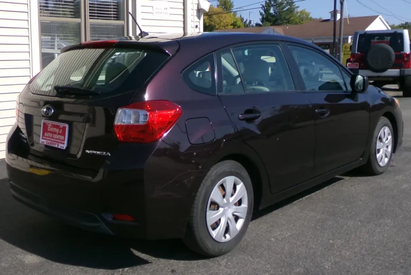 2012 Subaru Impreza 2.0i photo 1