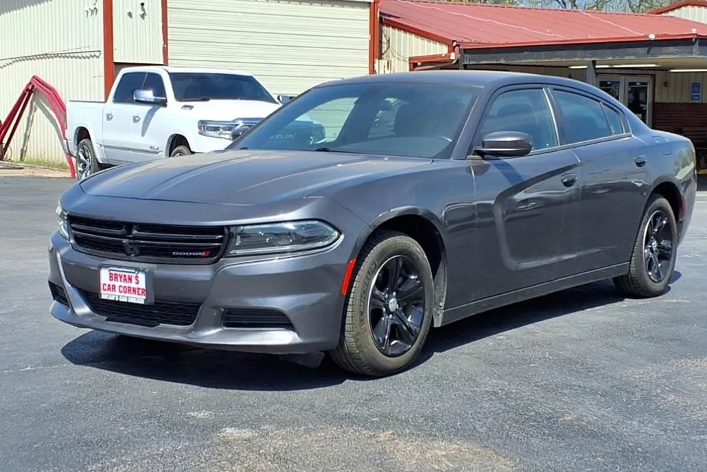 2022 Dodge Charger SXT photo 1