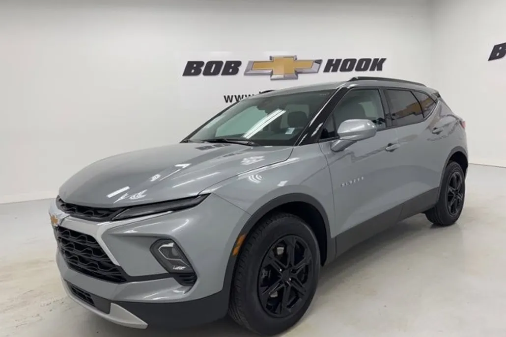 2023 Chevrolet Blazer 2LT photo 1