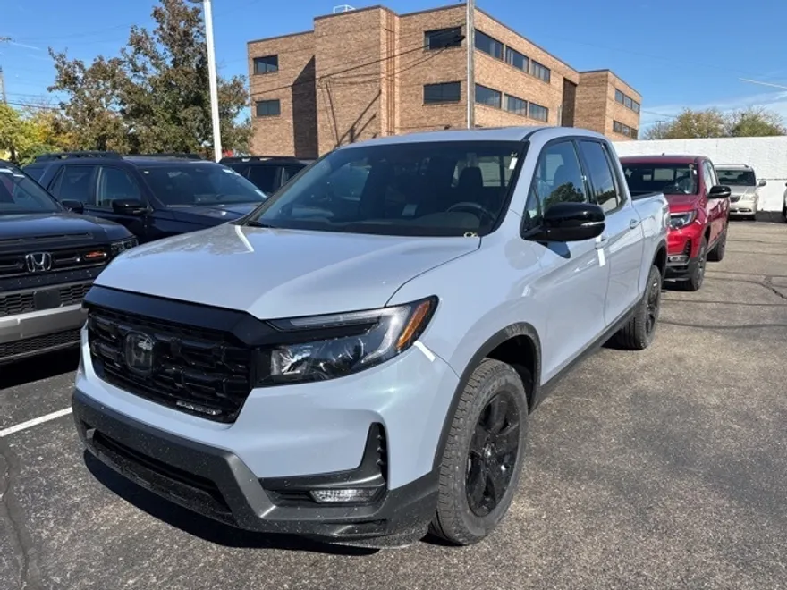 2026 Honda Ridgeline Black Edition photo 1