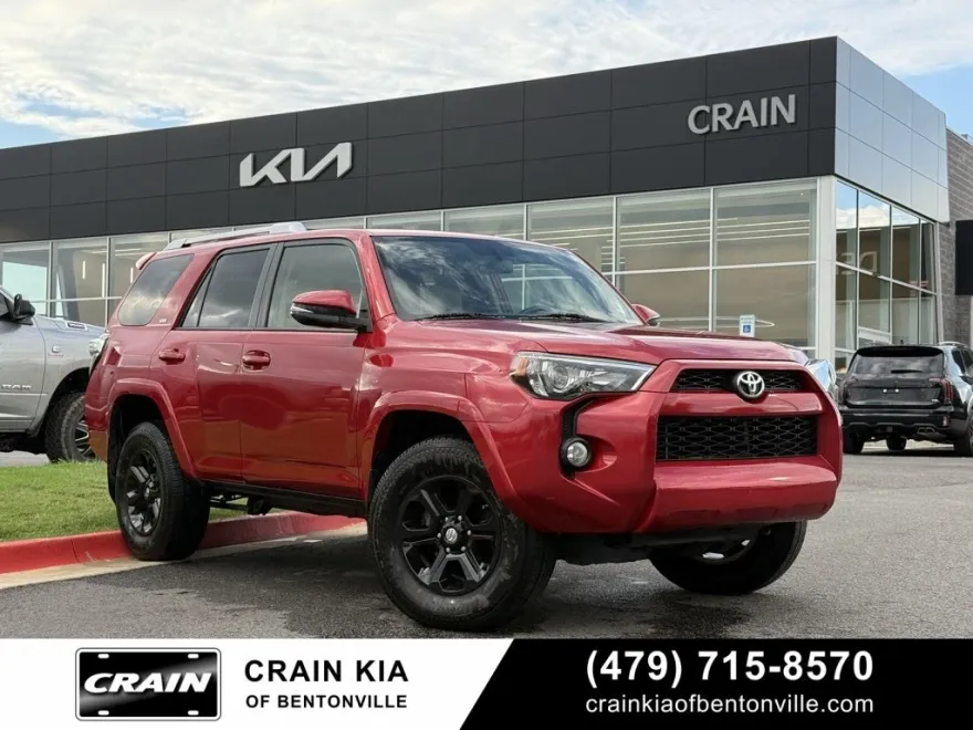 2017 Toyota 4Runner SR5 Premium photo 1