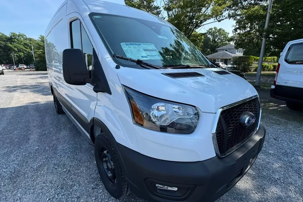 2025 Ford Transit photo 1