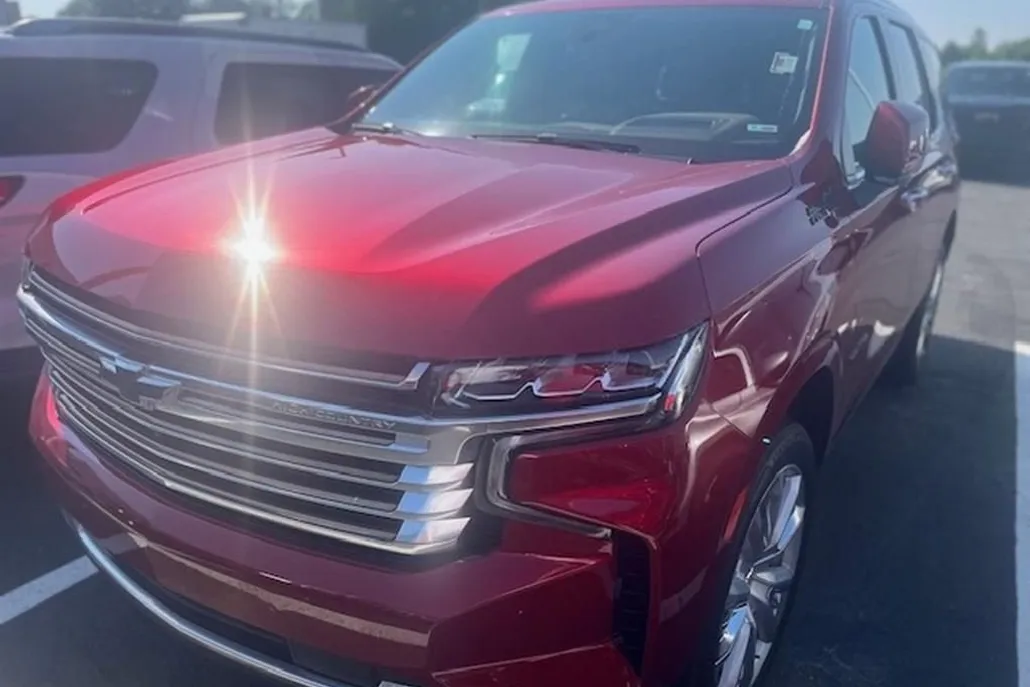 2023 Chevrolet Tahoe High Country photo 1