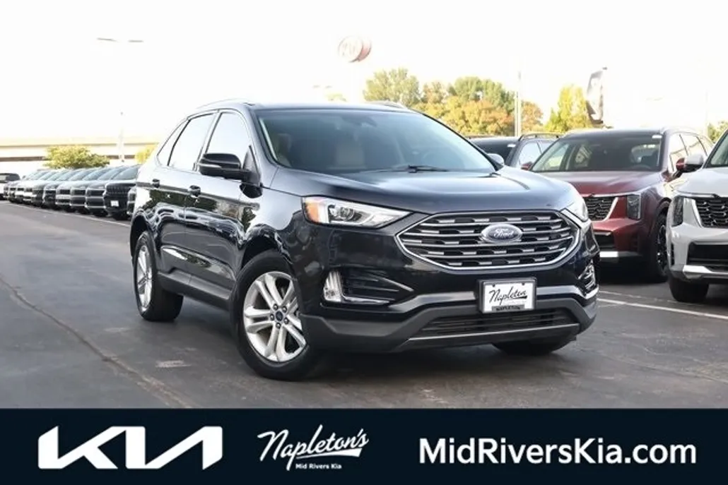 2019 Ford Edge SEL photo 1