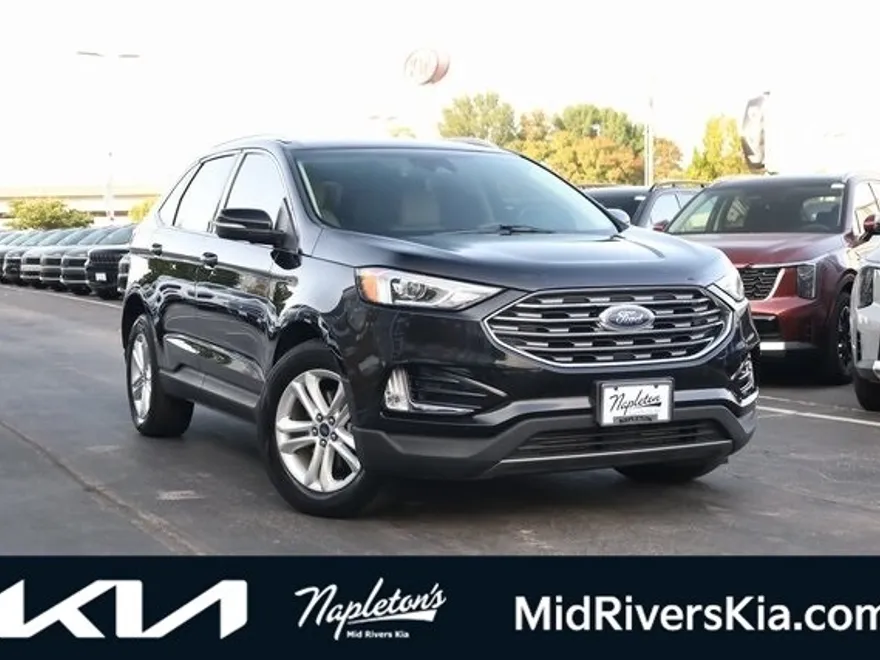 2019 Ford Edge SEL photo 1