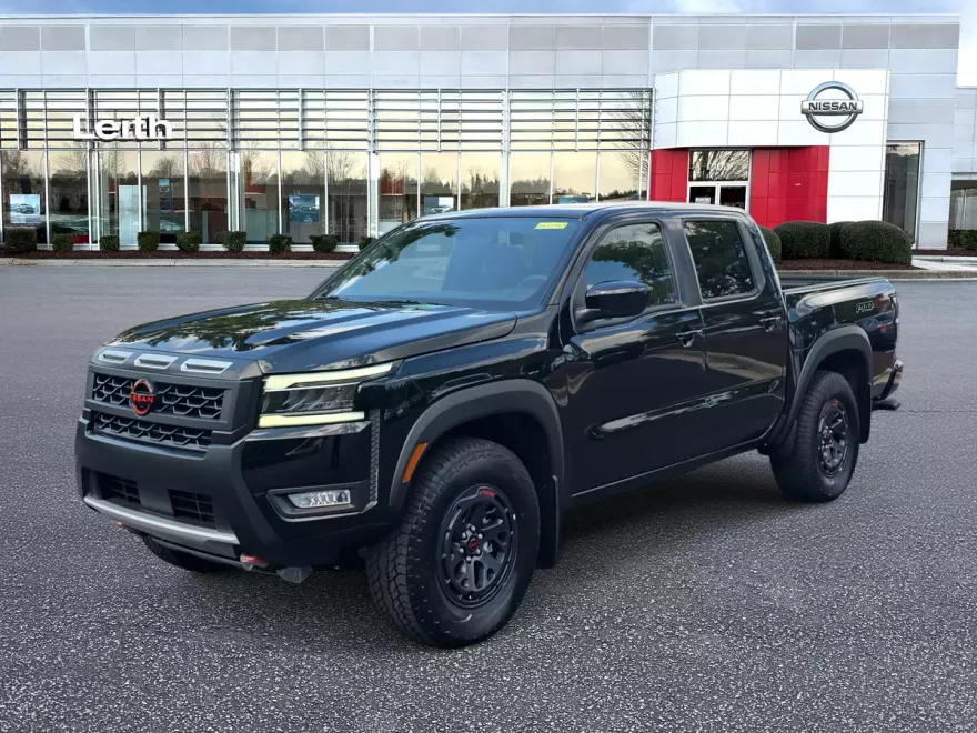 2025 Nissan Frontier photo 1