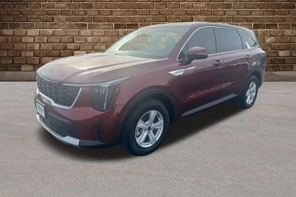 2025 Kia Sorento LX photo 1
