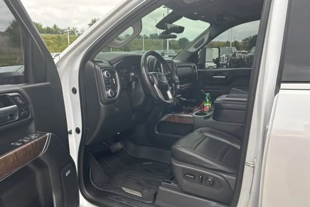 2020 Gmc Sierra 2500 HD Denali photo 1