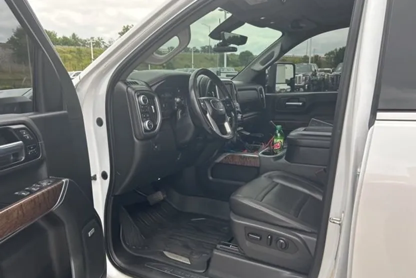 2020 Gmc Sierra 2500 HD Denali photo 1