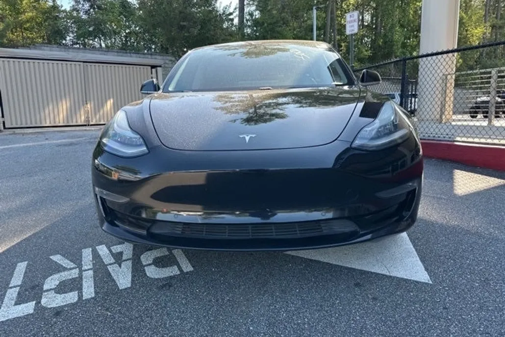 2018 Tesla Model 3 Long Range photo 1