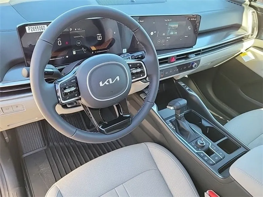 2025 Kia Sorento EX photo 1