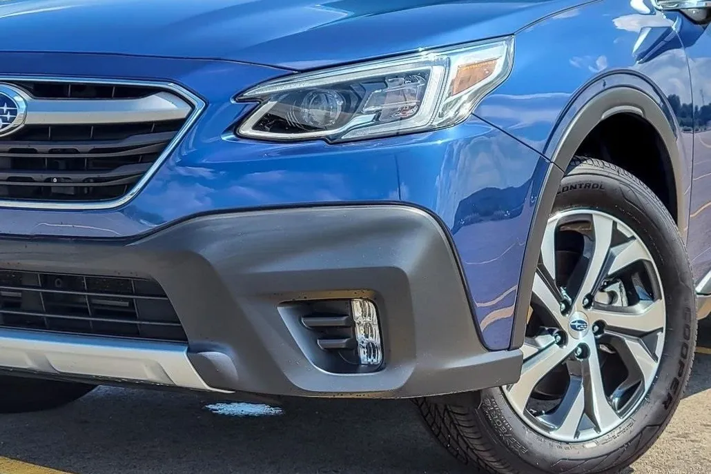 2020 Subaru Outback Touring XT photo 1