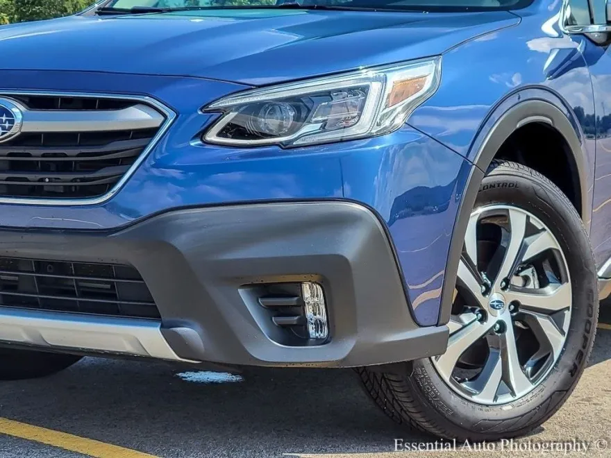 2020 Subaru Outback Touring XT photo 1