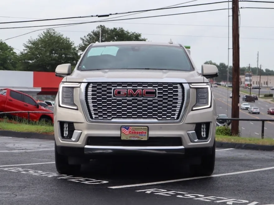 2021 Gmc Yukon XL Denali photo 1