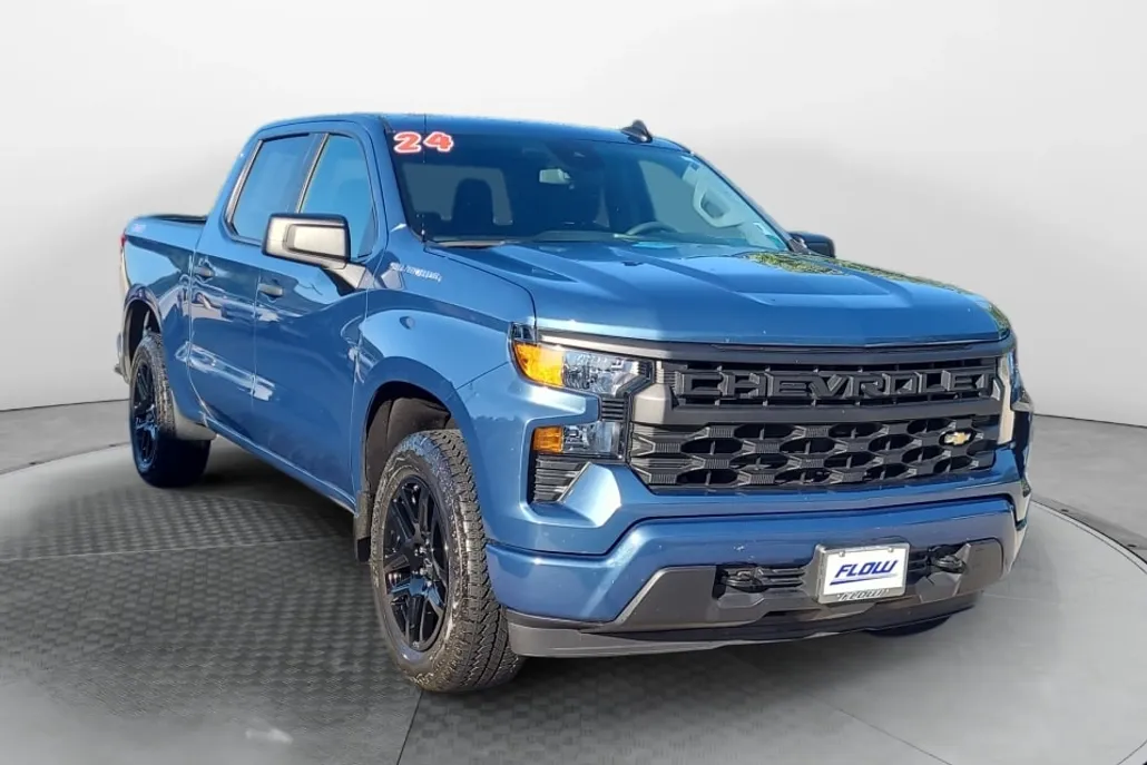 2024 Chevrolet Silverado 1500 Custom photo 1