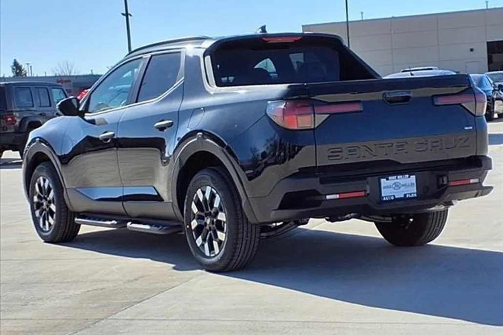 2025 Hyundai Santa Cruz SEL photo 1