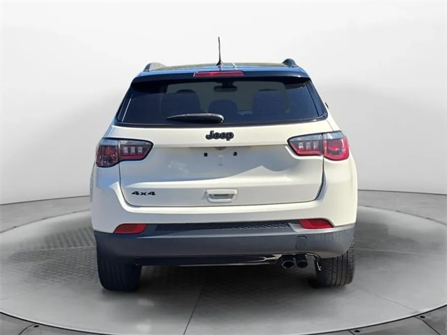 2018 Jeep Compass Altitude photo 1