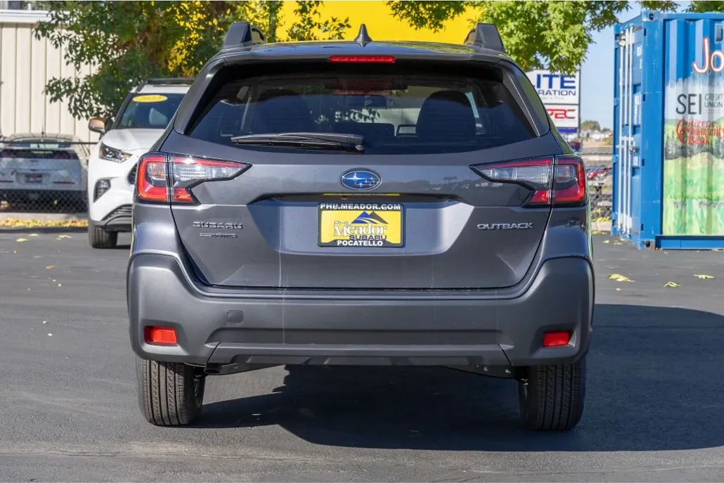 2025 Subaru Outback Premium photo 1
