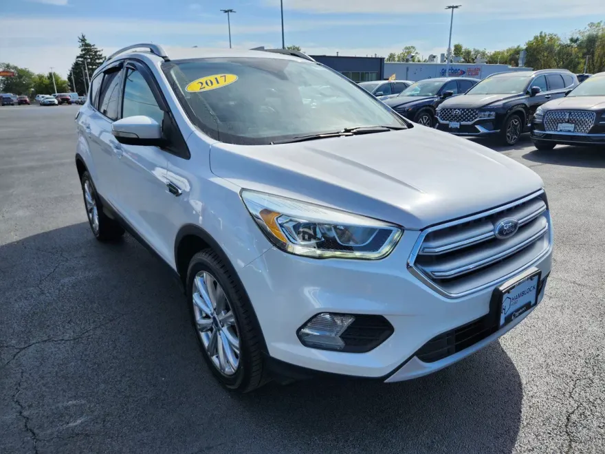 2017 Ford Escape Titanium photo 1
