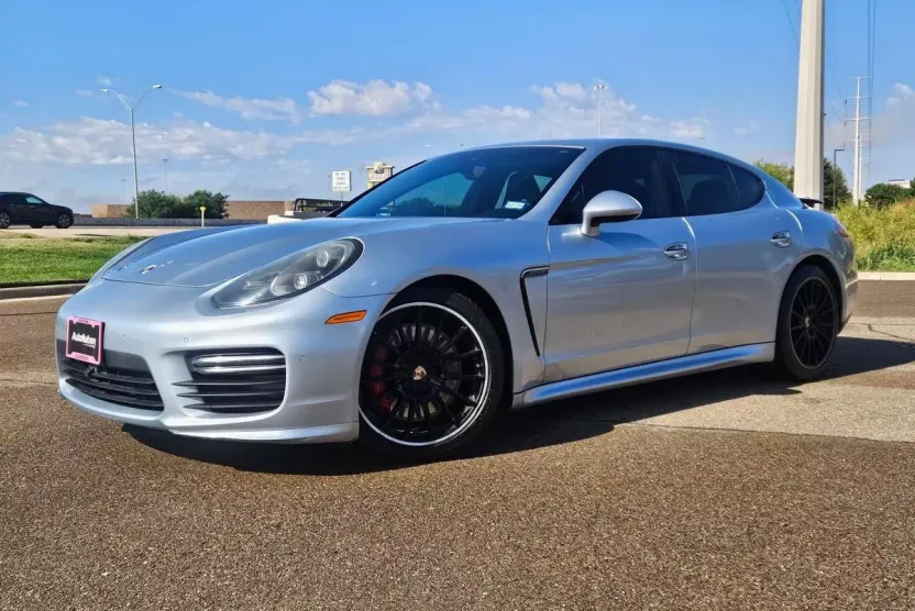 2014 Porsche Panamera GTS photo 1