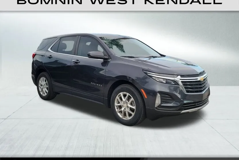 2023 Chevrolet Equinox LT photo 1
