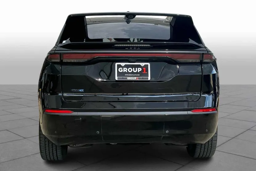 2024 Jeep Wagoneer S Launch Edition photo 1