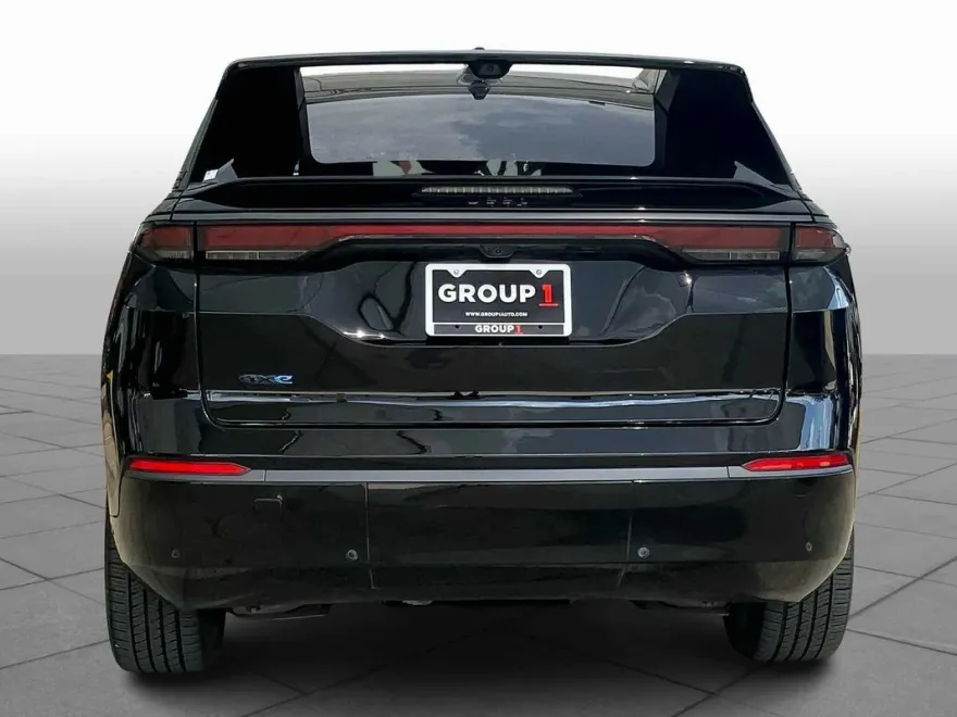 2024 Jeep Wagoneer S Launch Edition photo 1