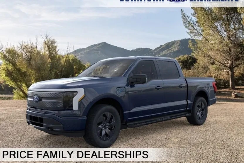 2025 Ford F-150 Lightning photo 1