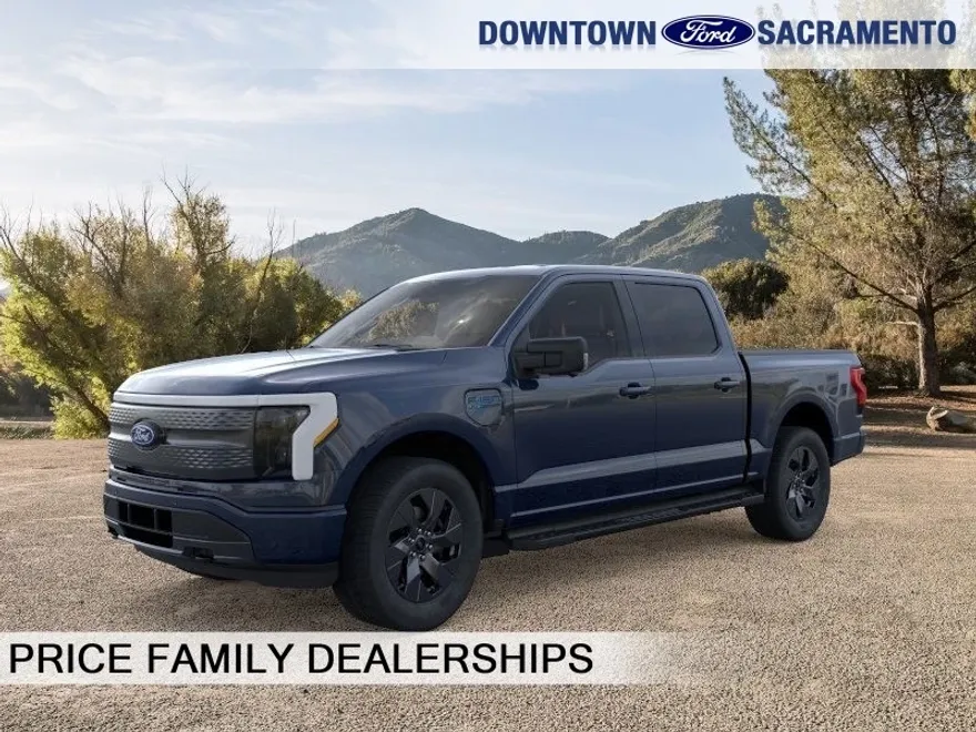 2025 Ford F-150 Lightning photo 1