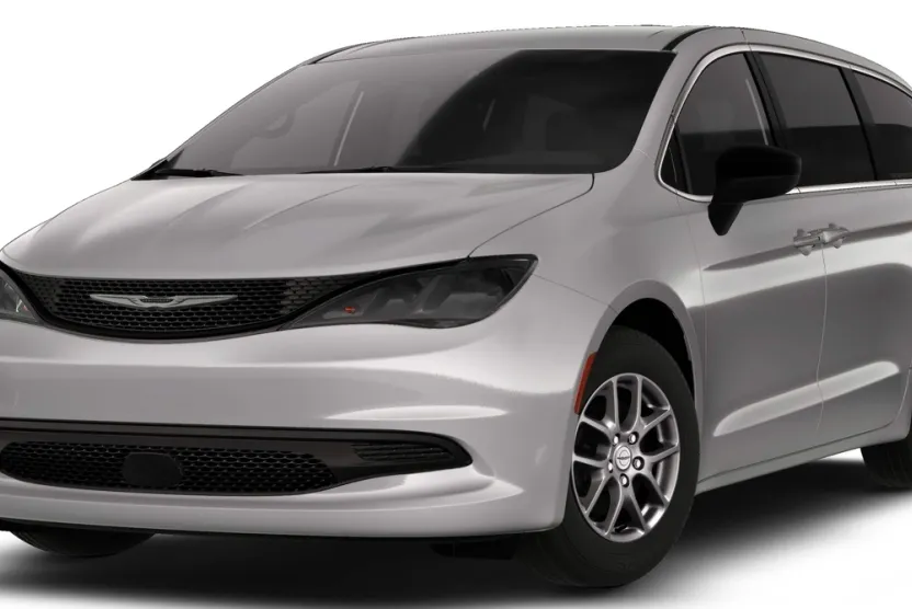 2026 Chrysler Voyager LX photo 1
