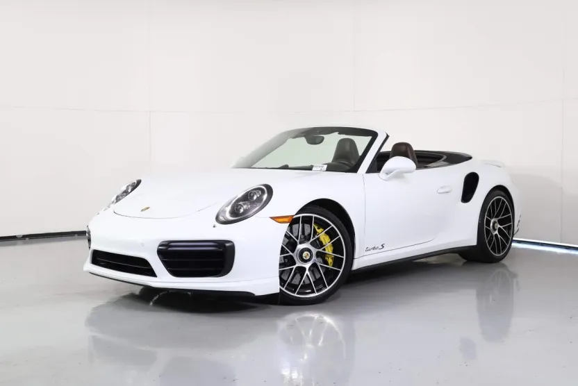 2017 Porsche 911 Turbo S photo 1