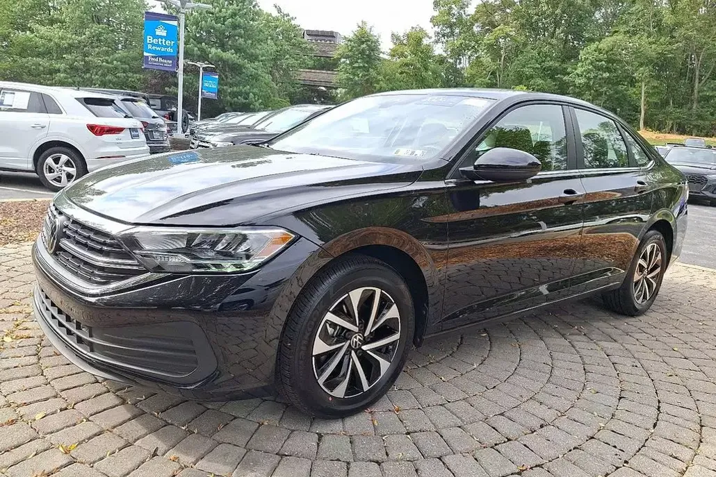 2024 Volkswagen Jetta 1.5T S photo 1